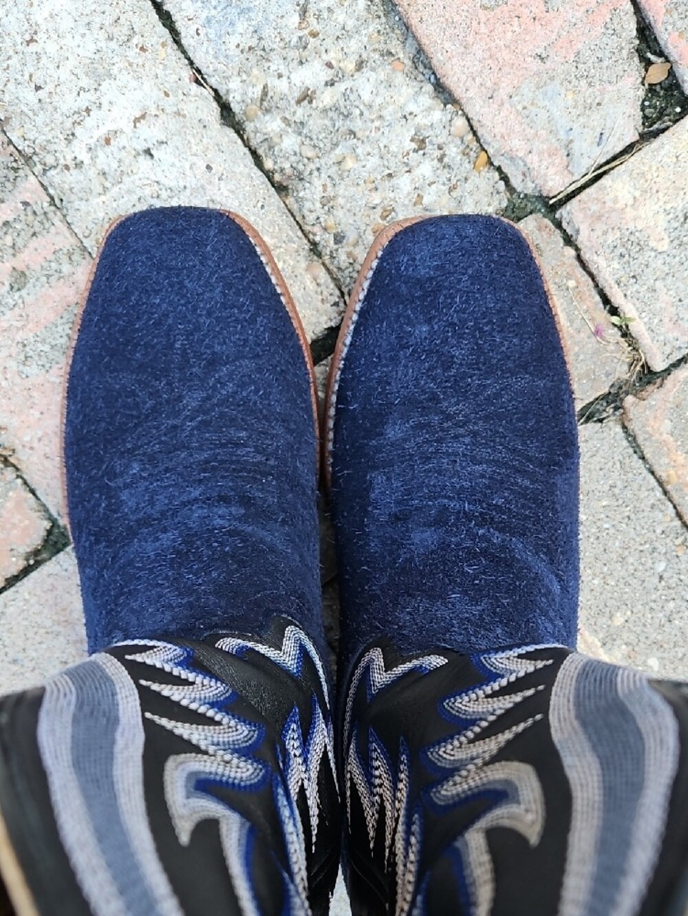 Hyer Boots - Picture 2 of 8